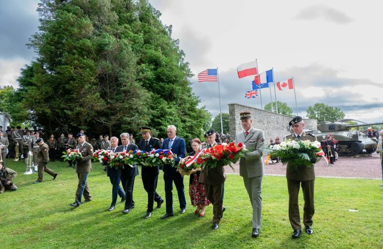Commémoration Bataille de Normandie - Montormel