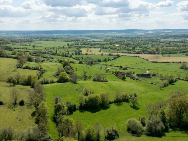 e0a88f7056334623939514ecae17980e.base.image